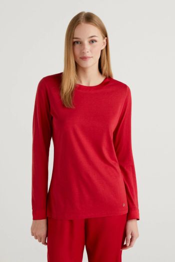 Women's sweater with satin inserts