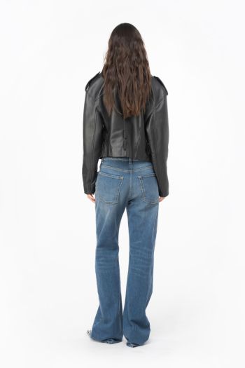 Wide leg jeans in women's comfort denim