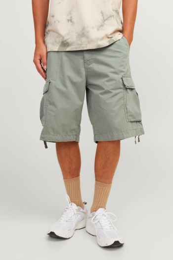 Men's loose fit cargo Bermuda shorts