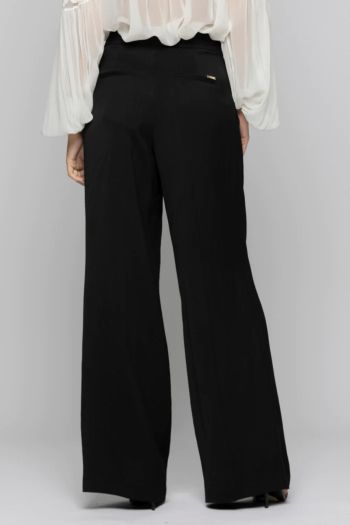 Elegant trousers with pleats for women